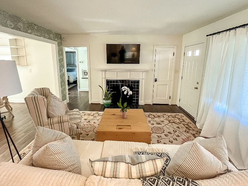 Furnished Finder property 415691_1 photo 5