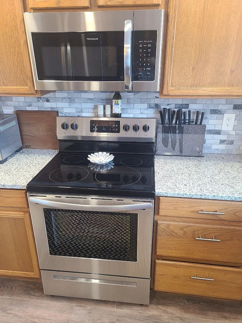 Furnished Finder property 415703_1 photo 20