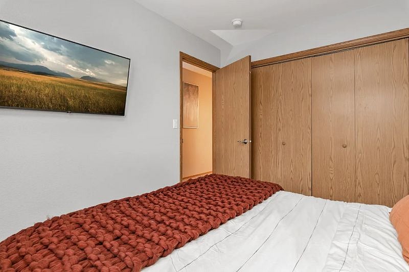 Furnished Finder property 415703_1 photo 25