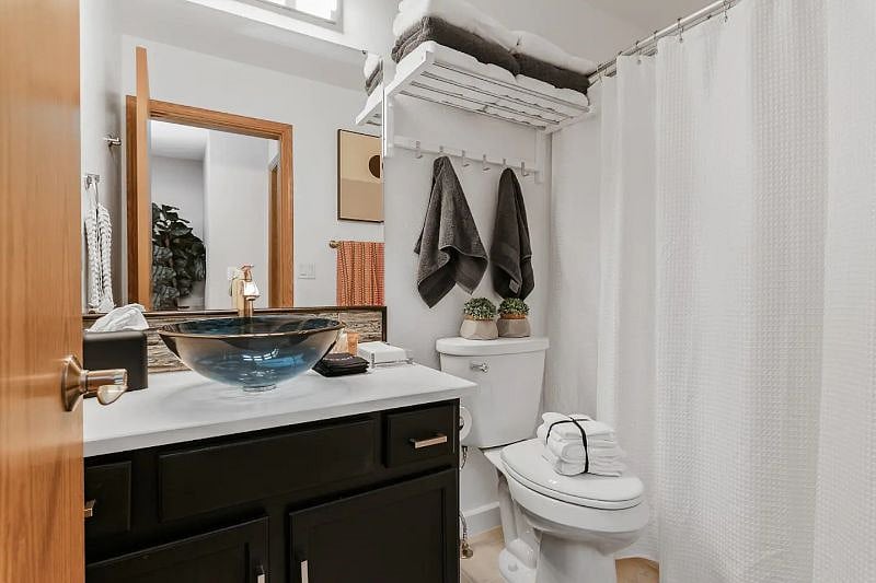 Furnished Finder property 415703_1 photo 35