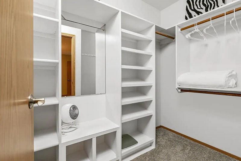 Furnished Finder property 415703_1 photo 30