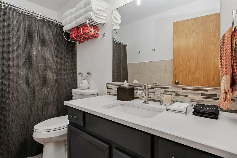 Furnished Finder property 415703_1 photo 36