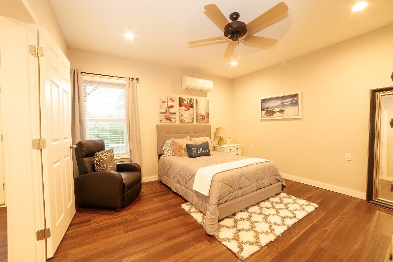 Furnished Finder property 415720_1 photo 16