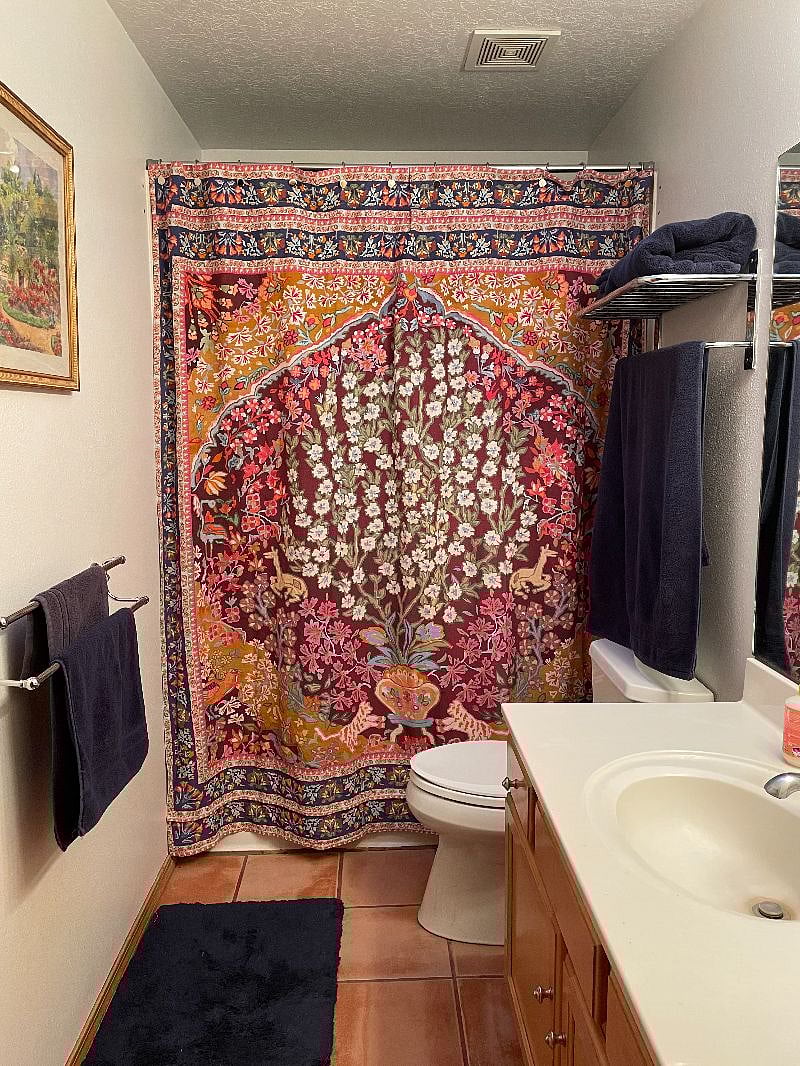 2nd bathroom