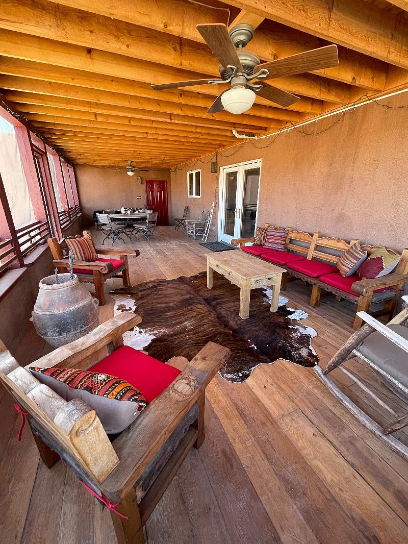 Large screened outdoor room