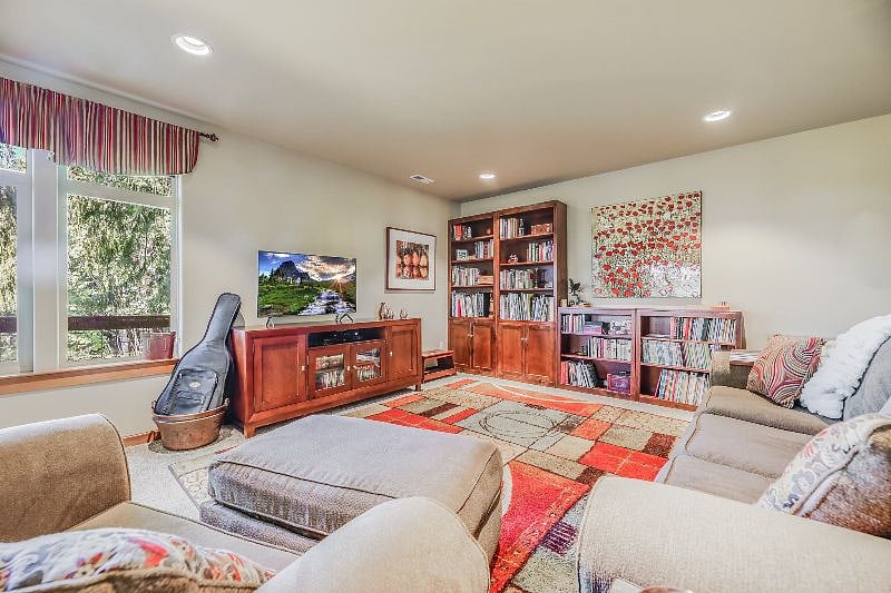 Furnished Finder property 415797_1 photo 9