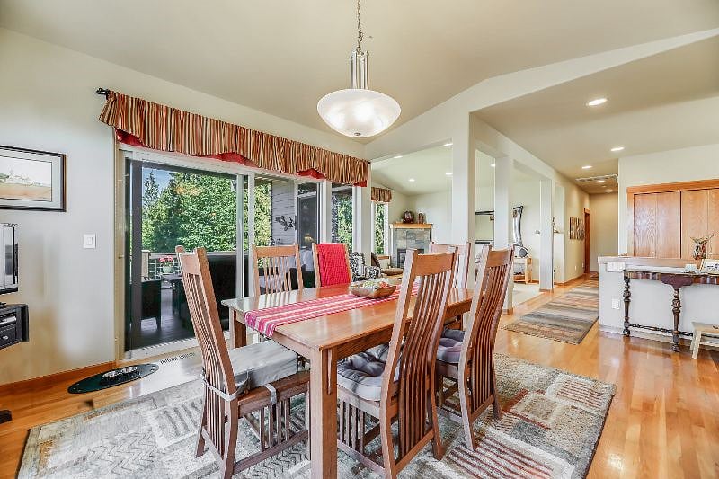 Furnished Finder property 415797_2 photo 11
