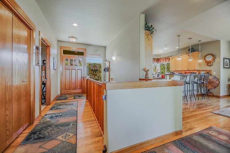 Furnished Finder property 415797_2 photo 21