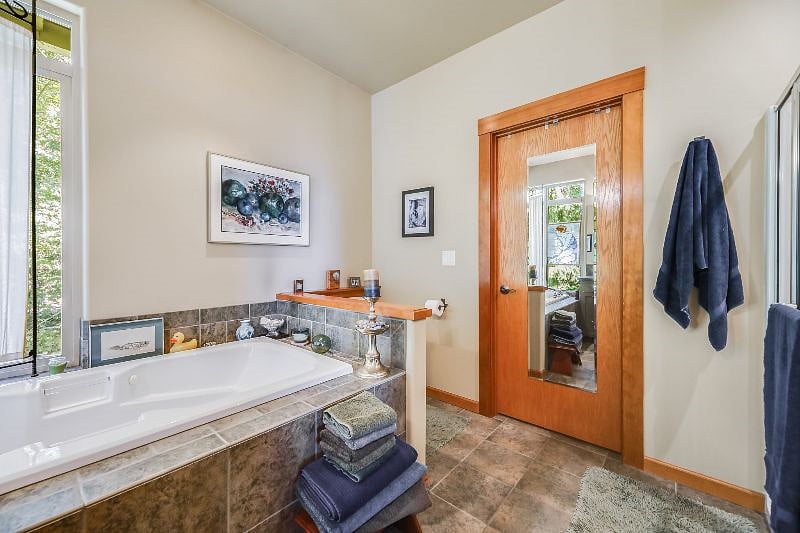 Furnished Finder property 415797_2 photo 23