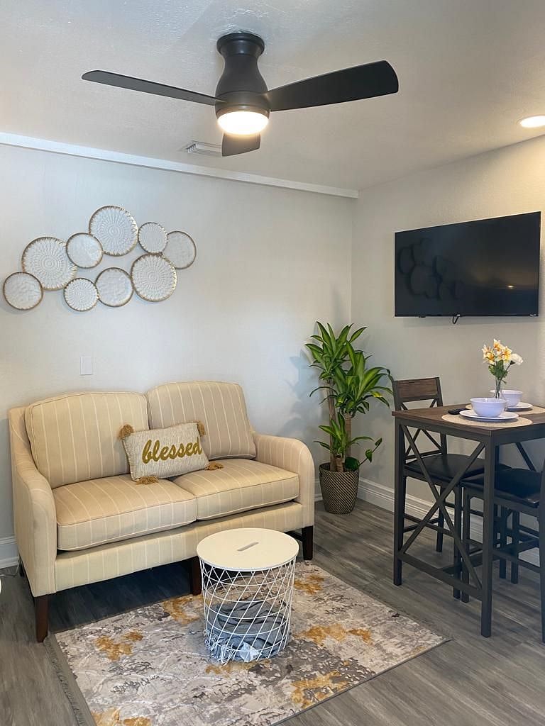 Furnished Finder property 415884_1 photo 3