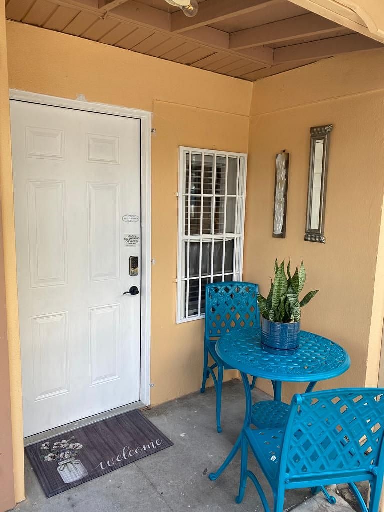 Furnished Finder property 415884_1 photo 16