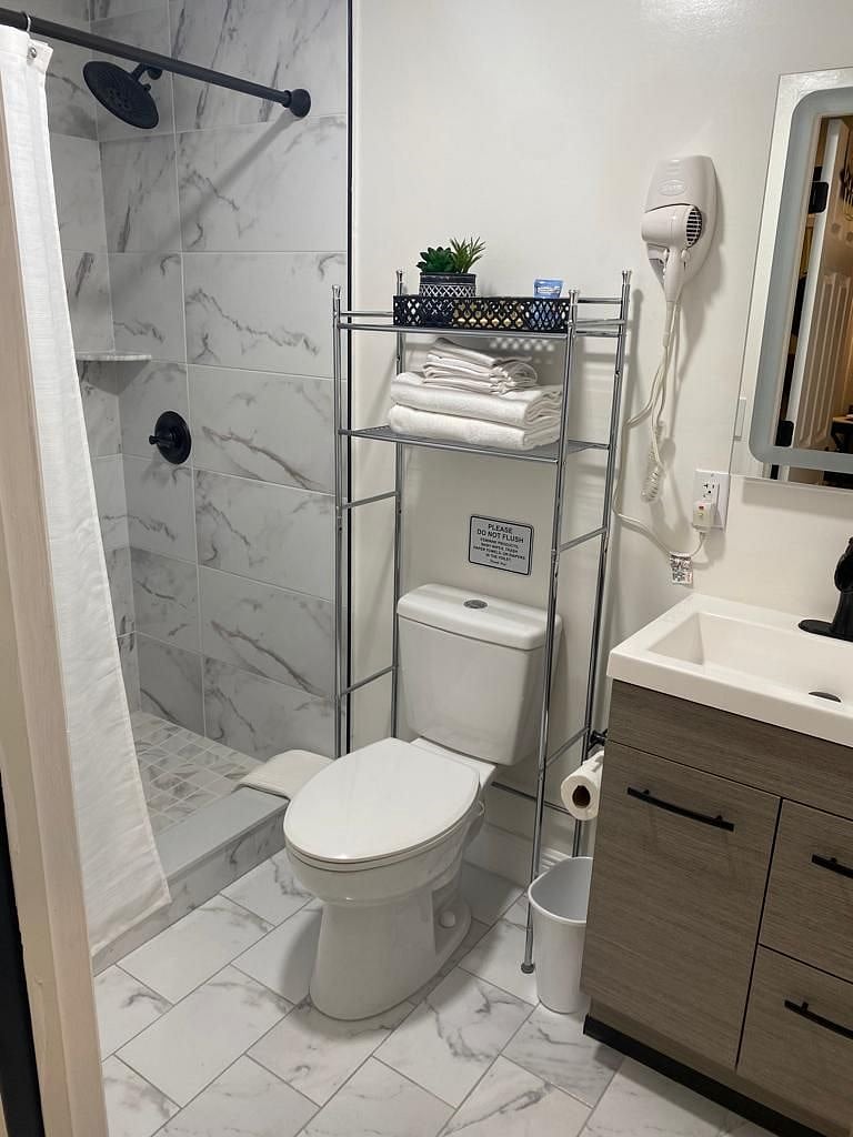 Furnished Finder property 415884_1 photo 9