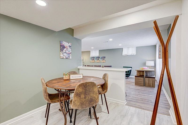 Furnished Finder property 415887_1 photo 6