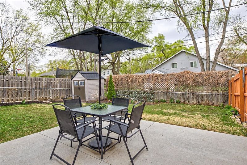 Furnished Finder property 415887_1 photo 37
