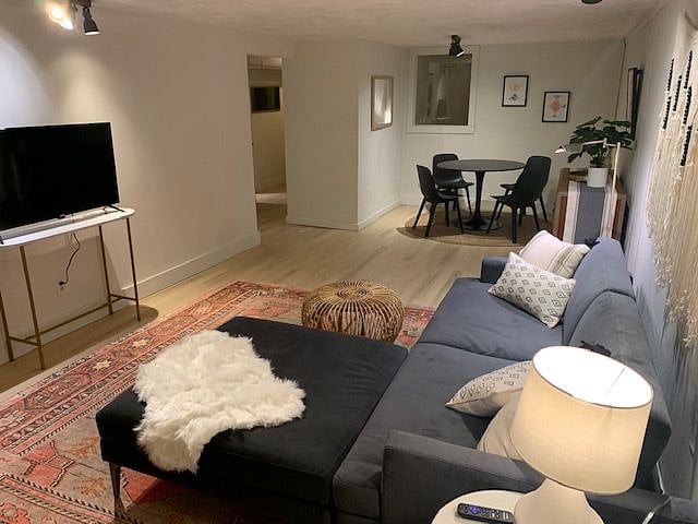 Furnished Finder property 415888_1 photo 4