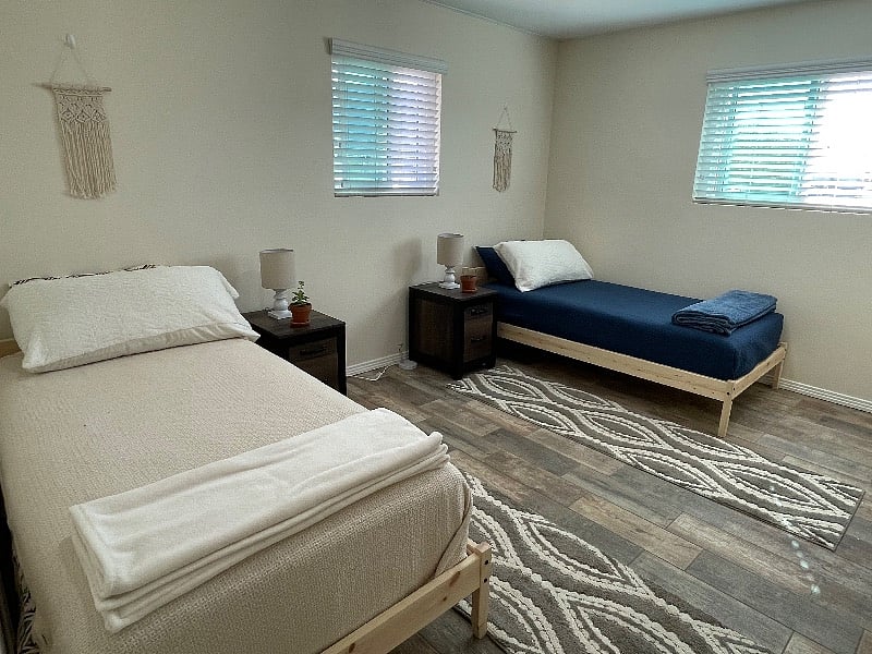 Furnished Finder property 415902_1 photo 3