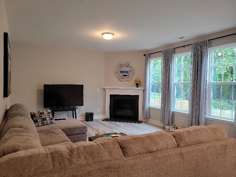 Furnished Finder property 415905_1 photo 4