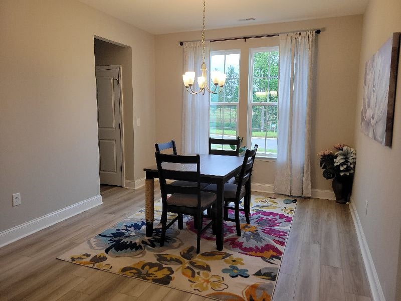 Furnished Finder property 415905_1 photo 6