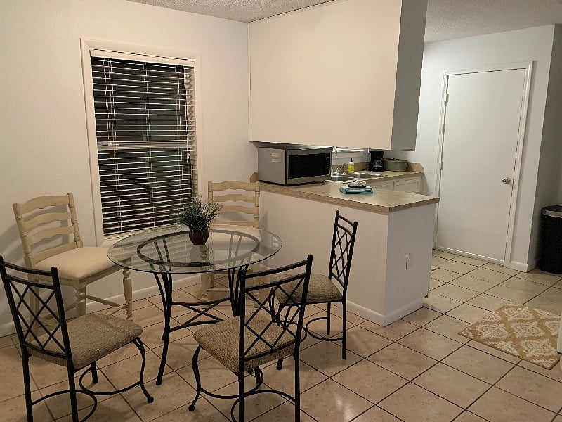 Furnished Finder property 415908_1 photo 4