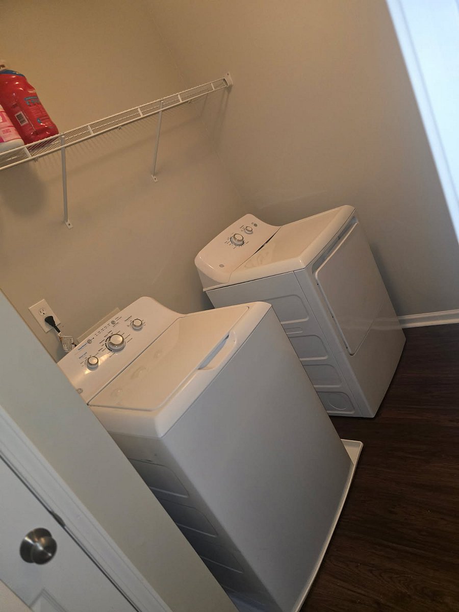 Furnished Finder property 415917_1 photo 5