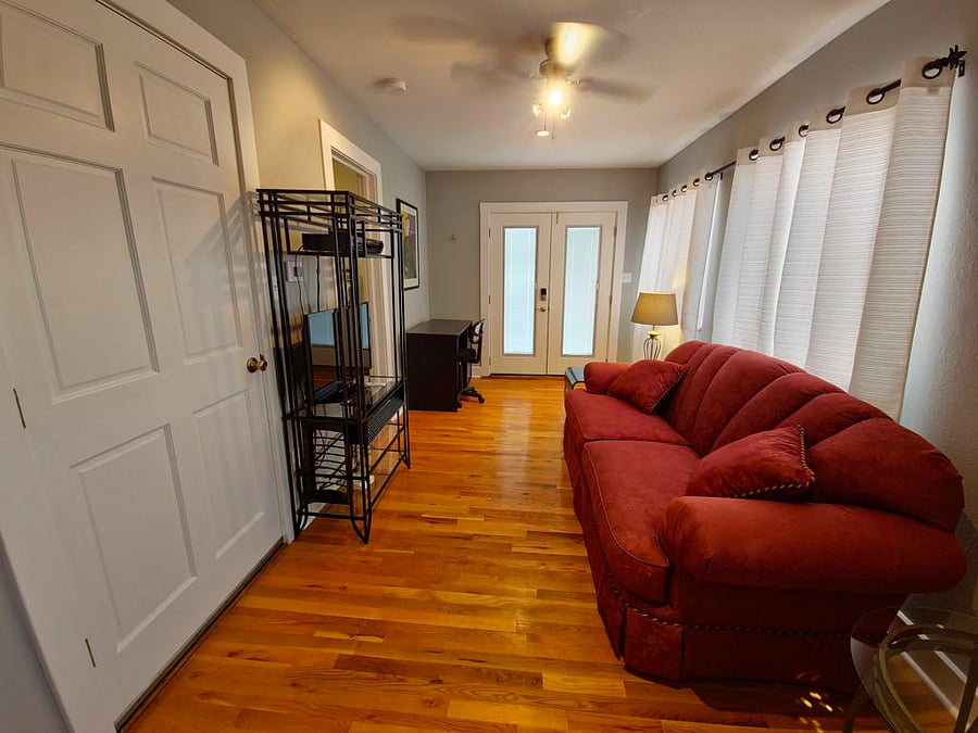 Furnished Finder property 415918_3 photo 3
