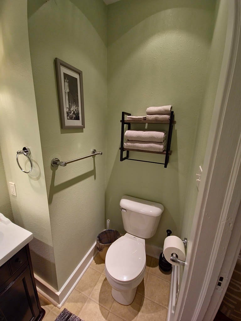 Furnished Finder property 415918_3 photo 9