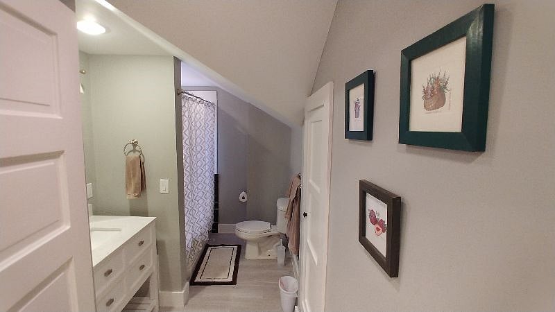 Furnished Finder property 415918_9 photo 4