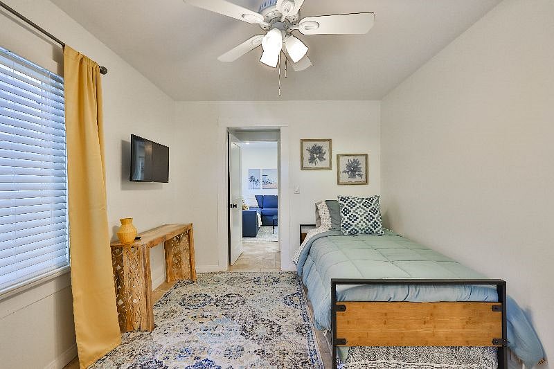 Furnished Finder property 415933_1 photo 6