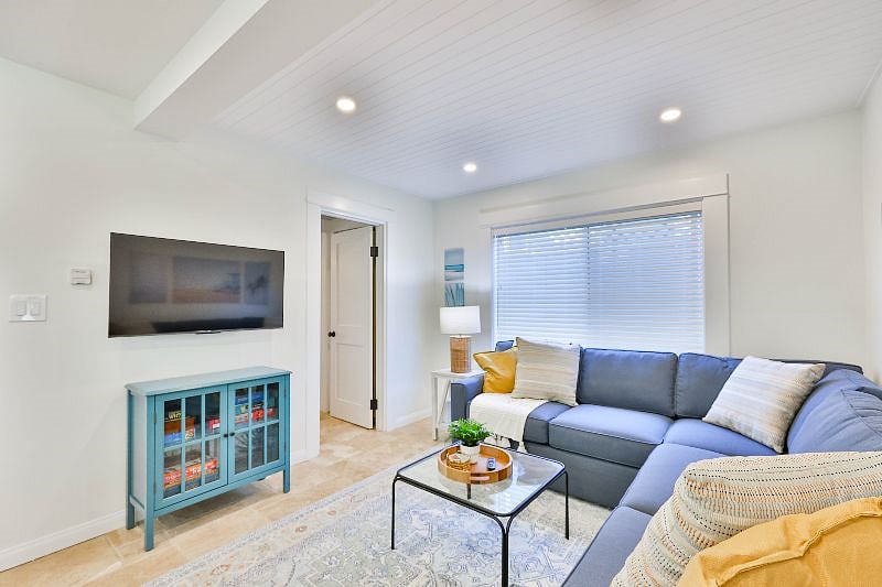 Furnished Finder property 415933_1 photo 3