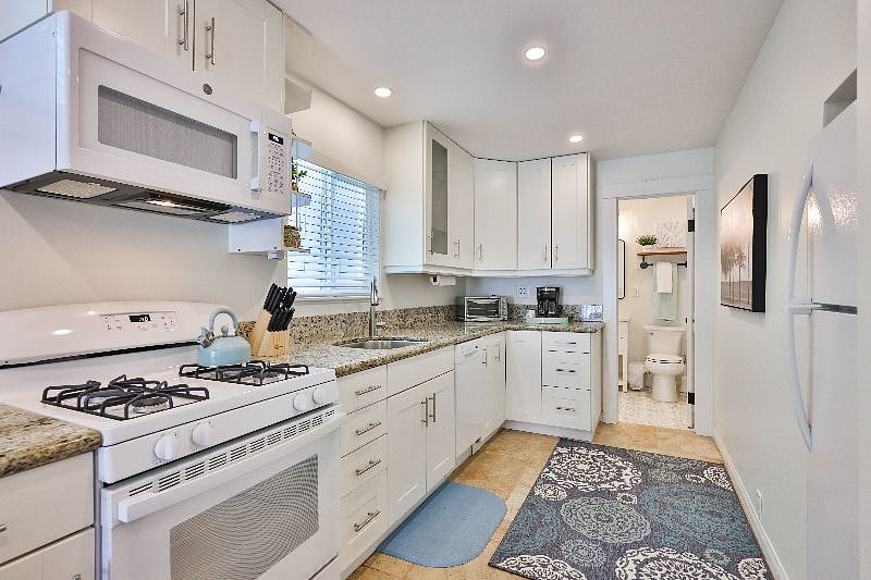 Furnished Finder property 415933_1 photo 16