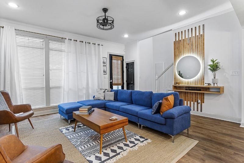 Furnished Finder property 416000_1 photo 3
