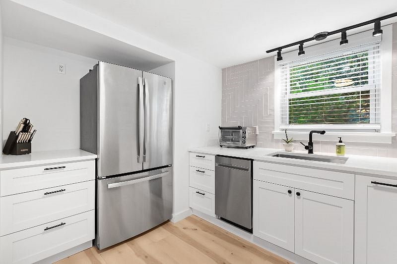 Furnished Finder property 416005_1 photo 10