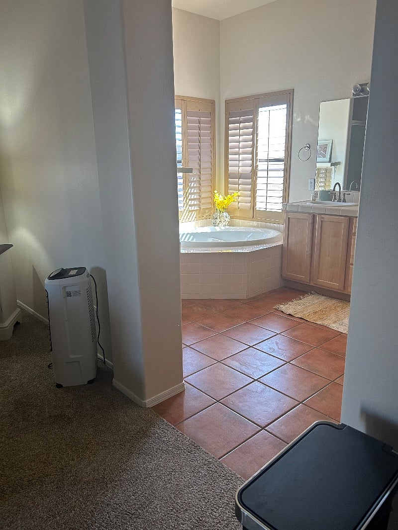 Tub and shower available