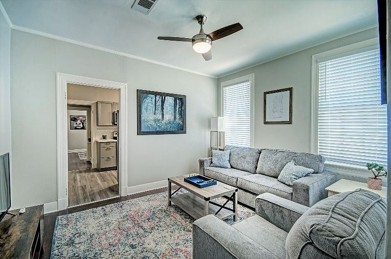 Furnished Finder property 416170_1 photo 2
