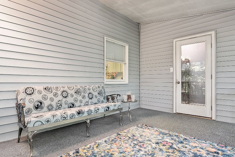 Private Screened in Porch with sofa