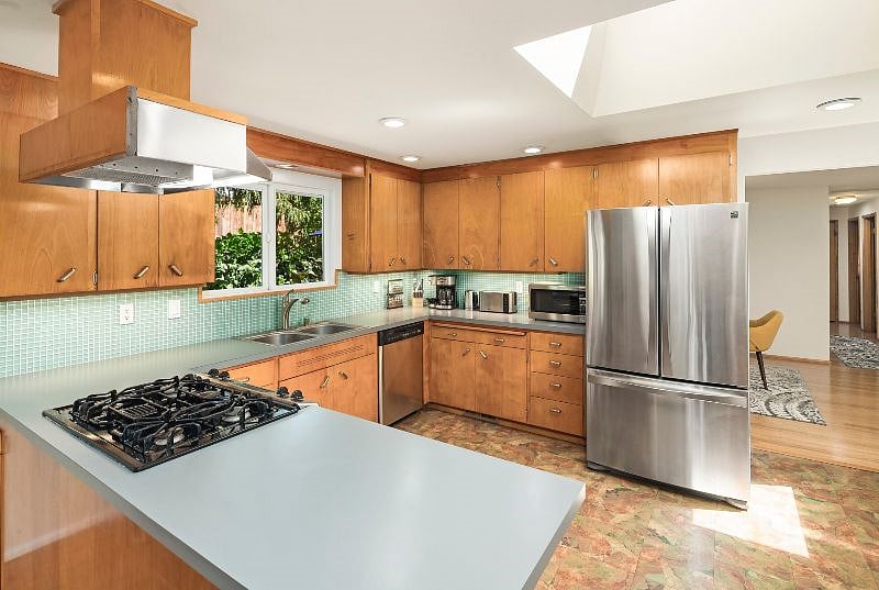 Furnished Finder property 416180_1 photo 10