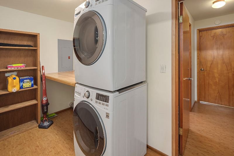Furnished Finder property 416180_1 photo 16