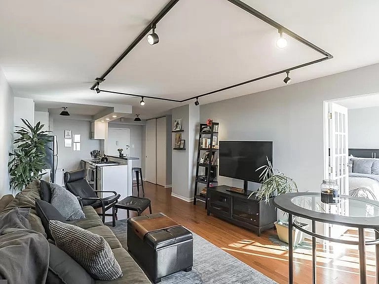 Furnished Finder property 416198_1 photo 11