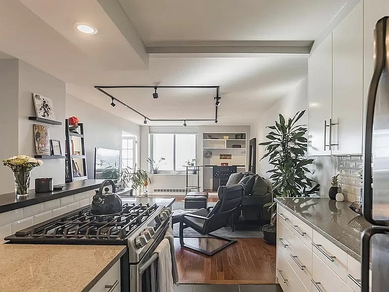 Furnished Finder property 416198_1 photo 13