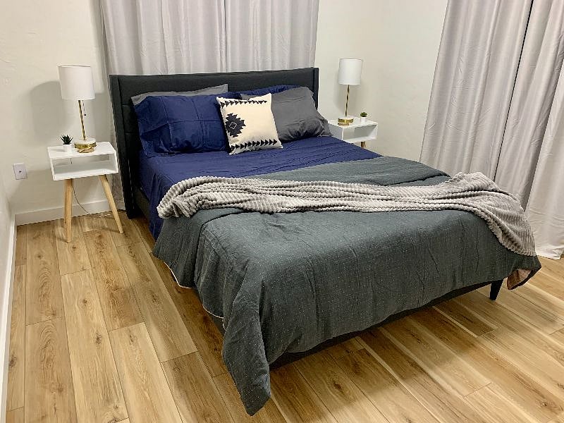 Bedroom 2 - Queen bed