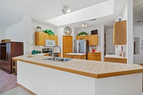 Furnished Finder property 416274_1 photo 4