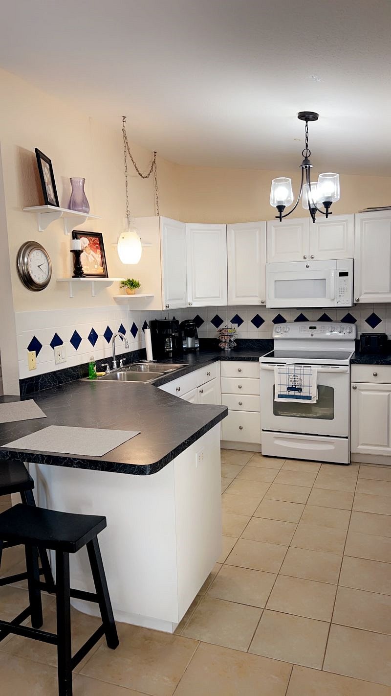Furnished Finder property 416293_1 photo 7