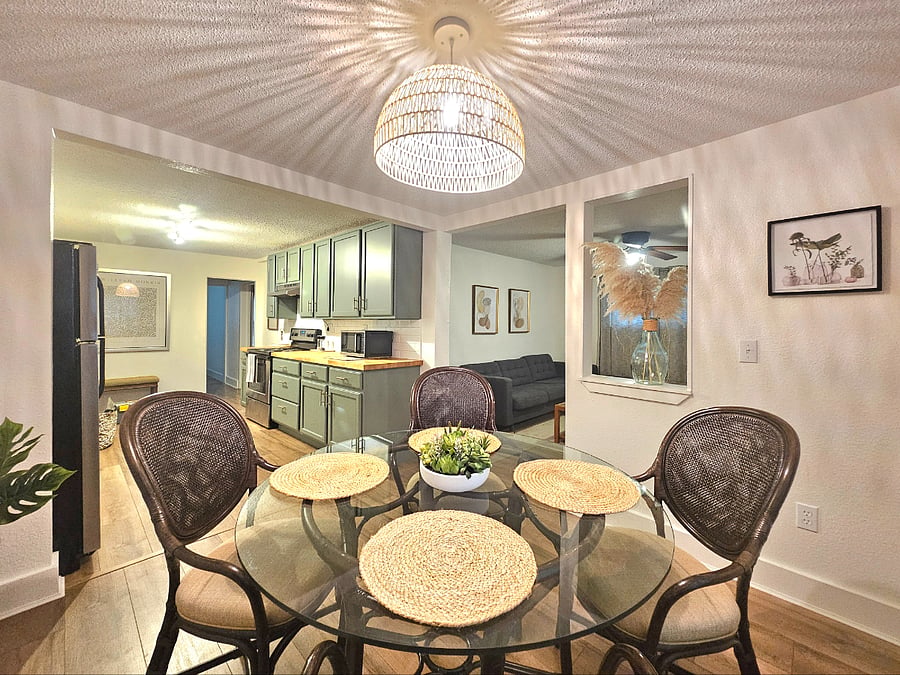 Furnished Finder property 416337_1 photo 18