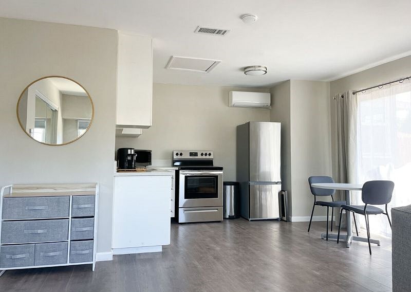 Furnished Finder property 416355_1 photo 4
