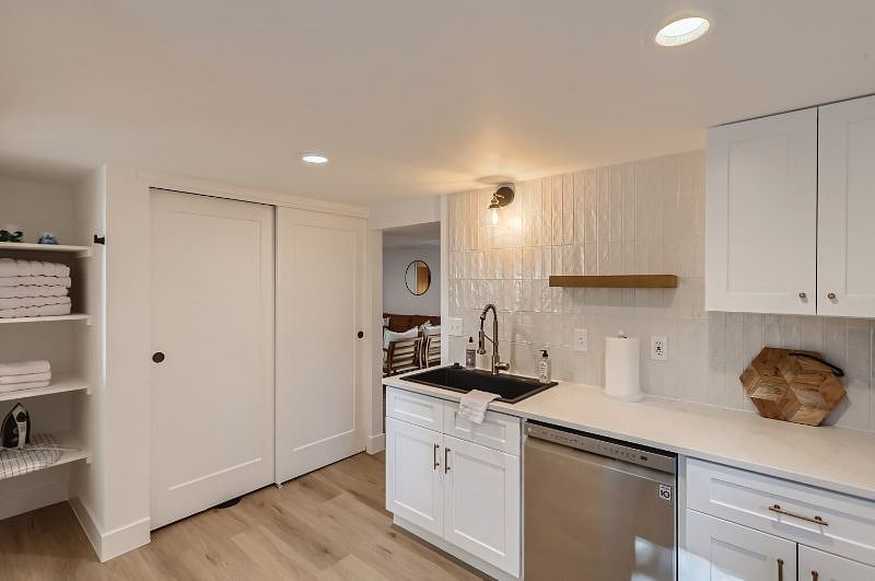 Furnished Finder property 416357_1 photo 8