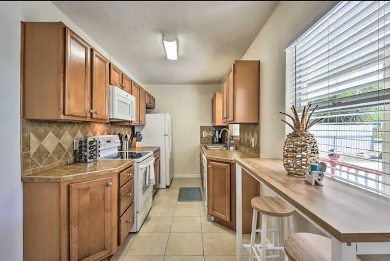 Furnished Finder property 416486_1 photo 10