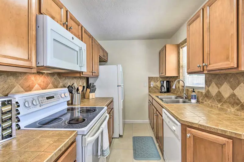 Furnished Finder property 416486_1 photo 11