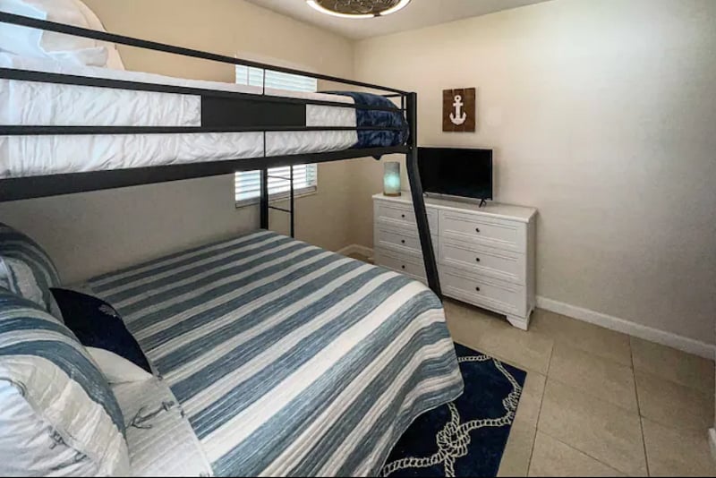 Furnished Finder property 416486_1 photo 18