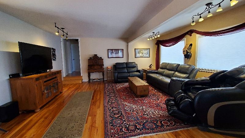 Furnished Finder property 416494_3 photo 8