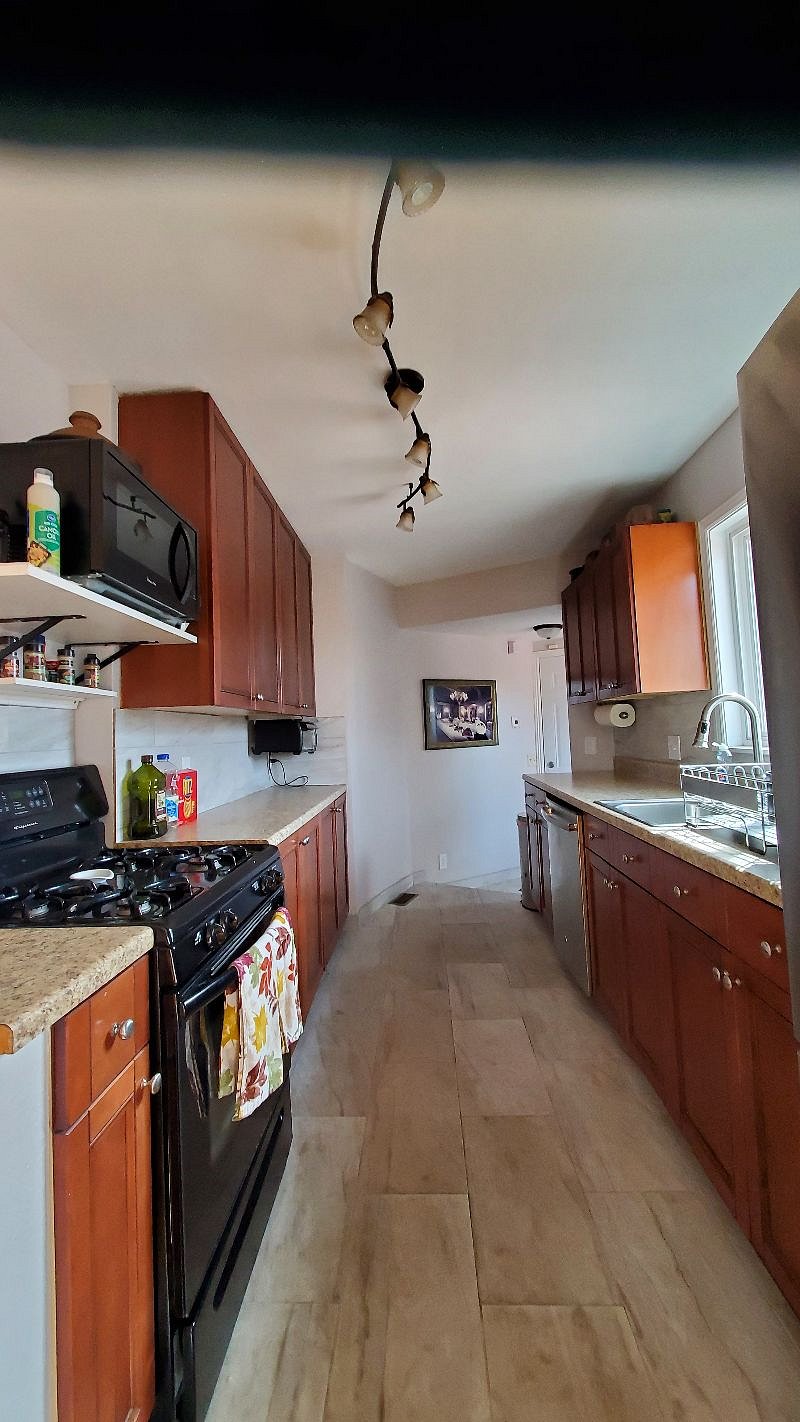 Furnished Finder property 416494_3 photo 6